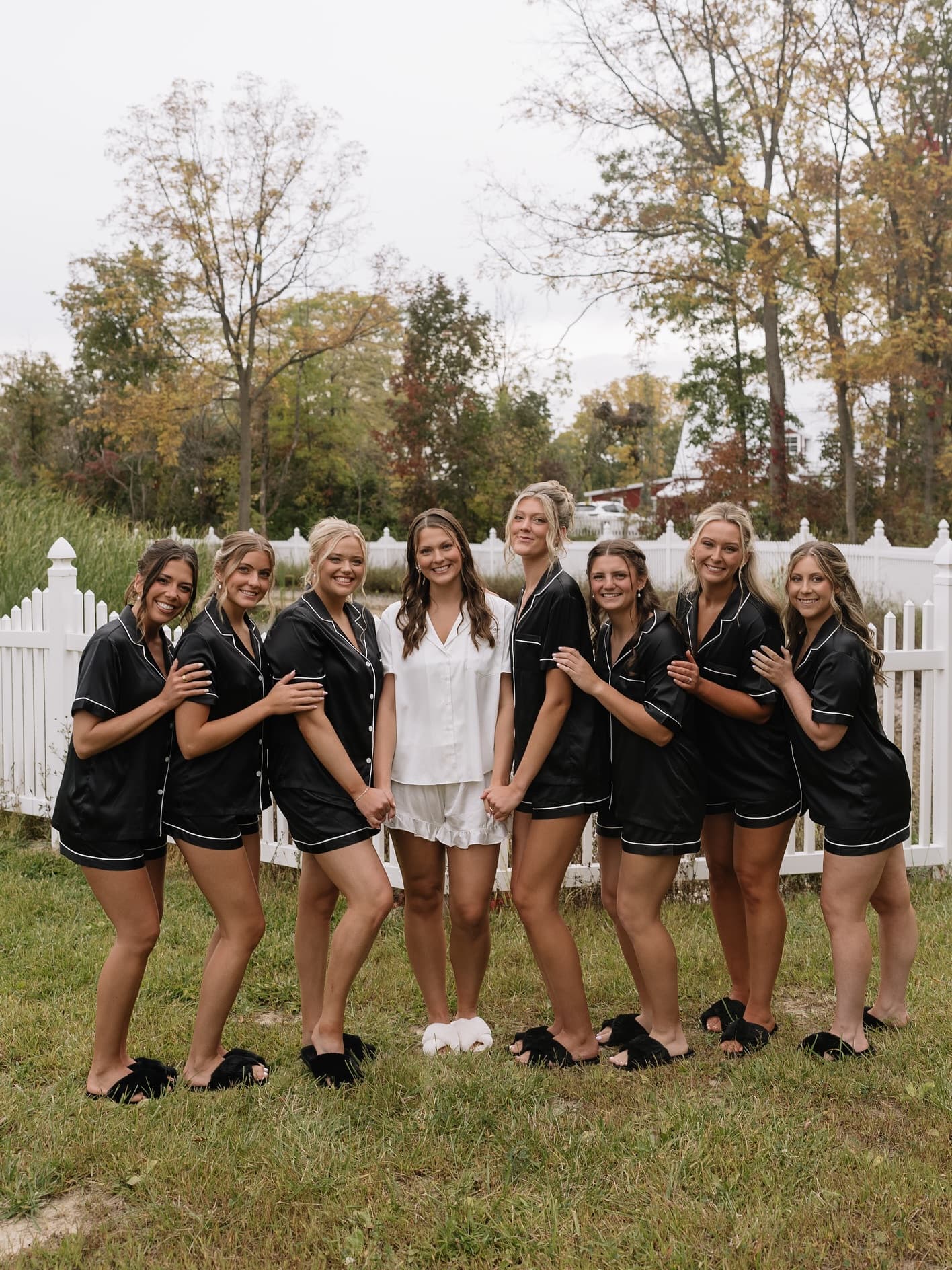 Bride and bridesmaids together on the wedding morning